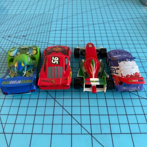 Disney Pixar Cars LIGHT UP McQueen Francesco Bernoulli Raoul Carla Veloso - Picture 4 of 16